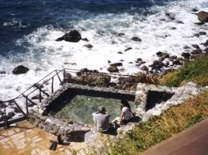 Hot springs tub overlooking the ocean